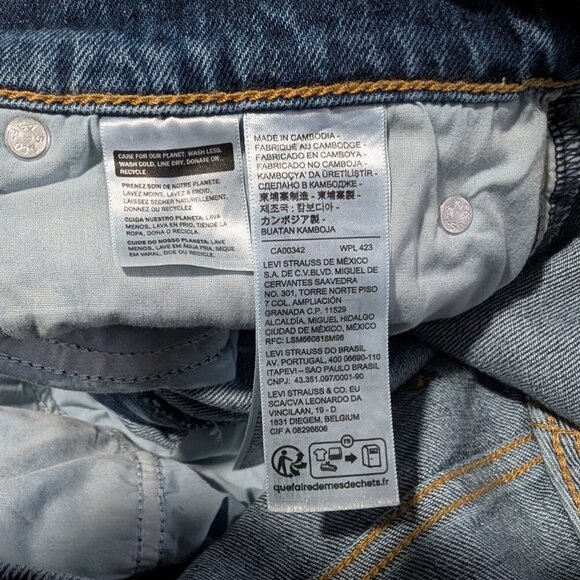 NEW Levi's | 70's High Flare Women's Jeans In Take It Out Dark Wash - Picture 8 of 13